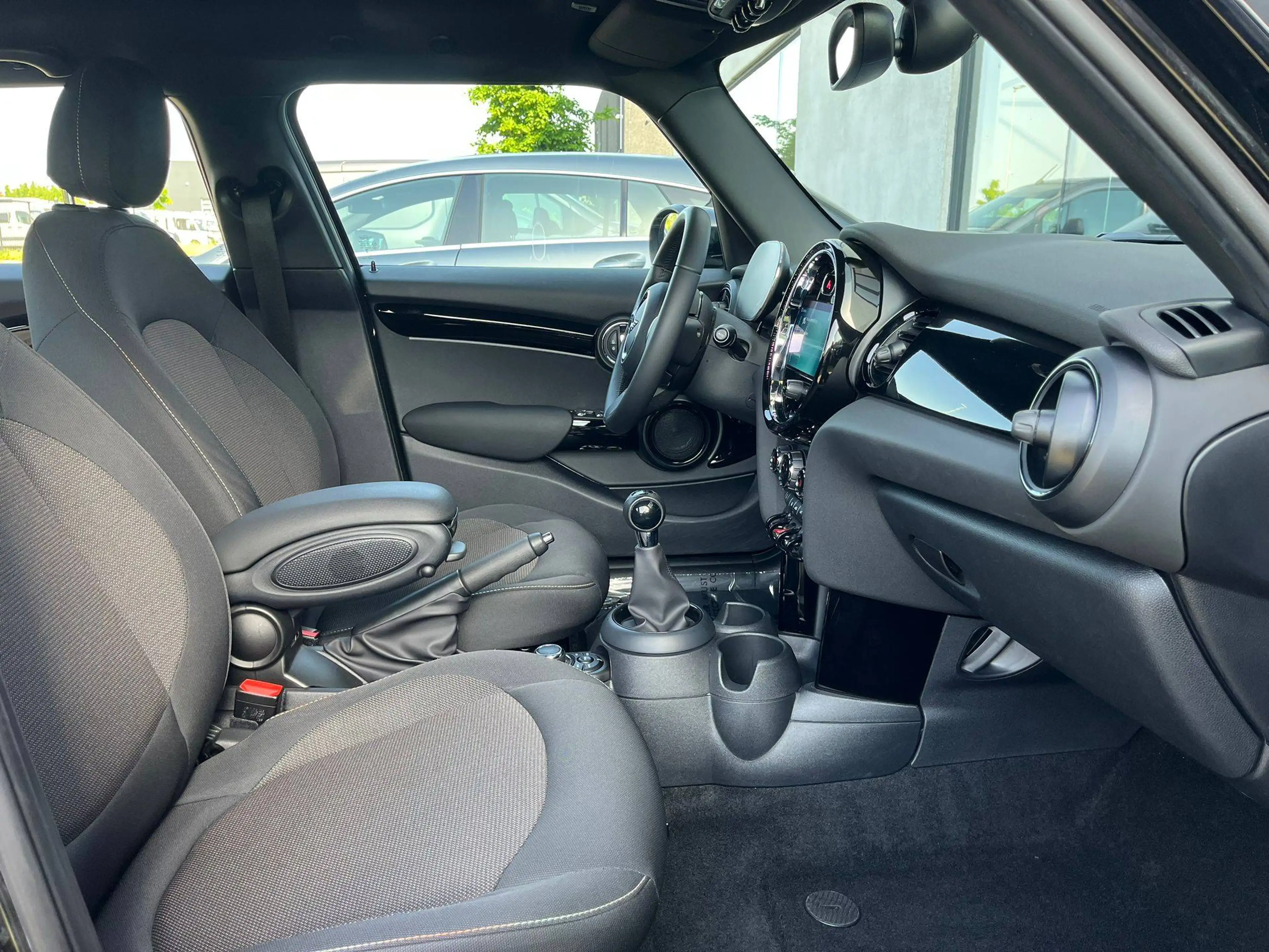 MINI One MINI One LCI 2022/Benzine/5d/LED/Carplay/Navi/Garantie — photo 12