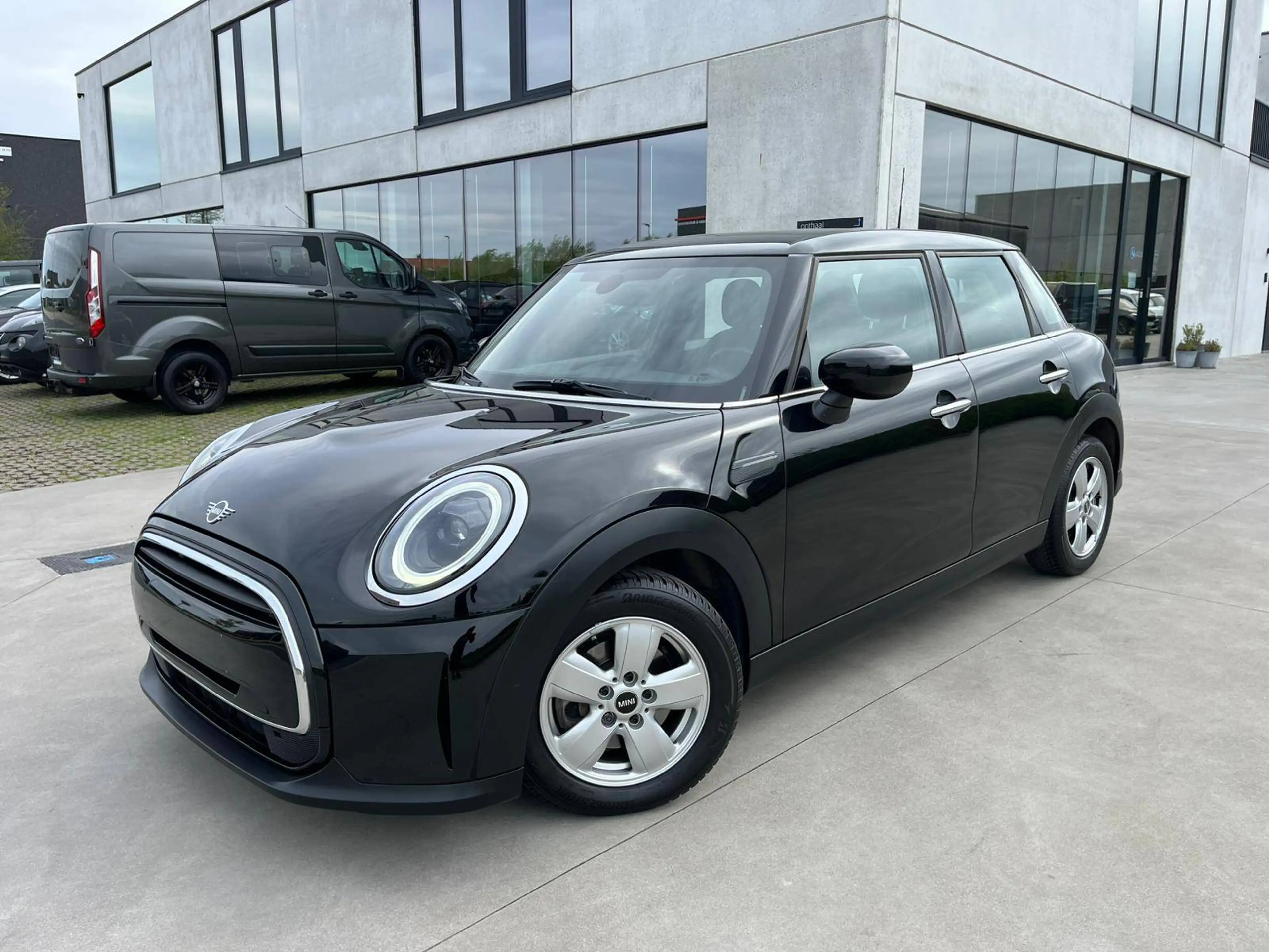 MINI One MINI One LCI 2022/Benzine/5d/LED/Carplay/Navi/Garantie