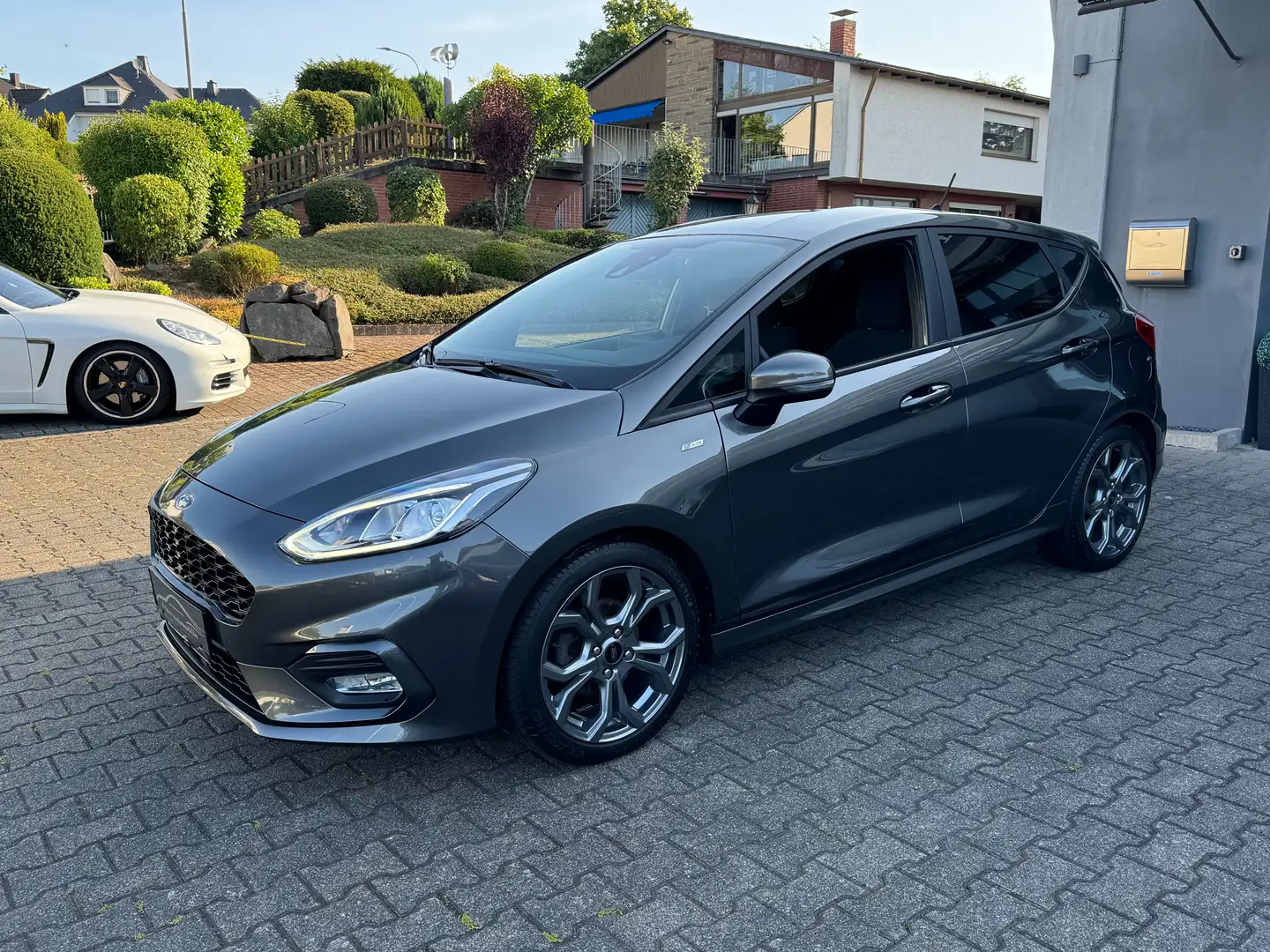 Ford Fiesta ST-Line*Navi*LED*8-fach*Sitzhzg.*Fahr-Assistenten Grau - 2