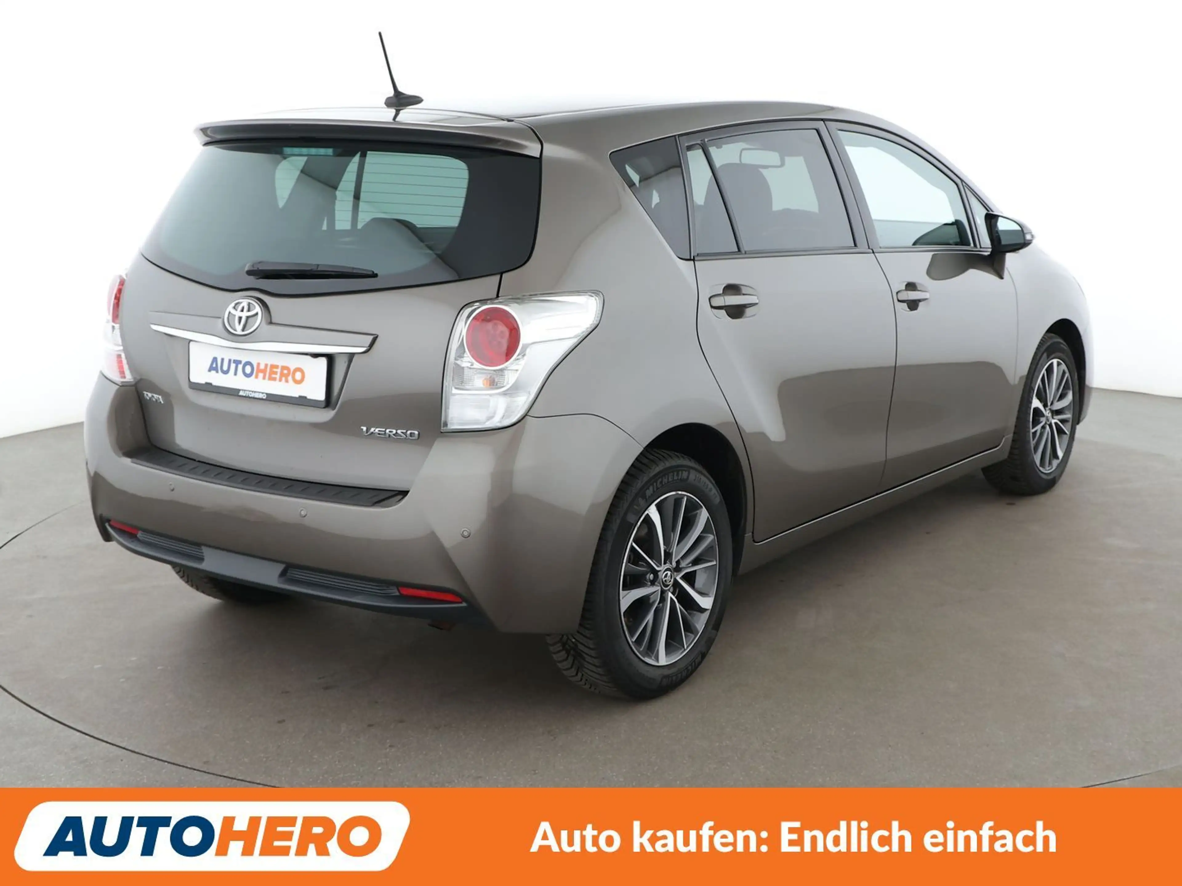 Toyota Verso 1.8 Executive *BiXENON*CAM*TEMPO*ALU* — photo 6