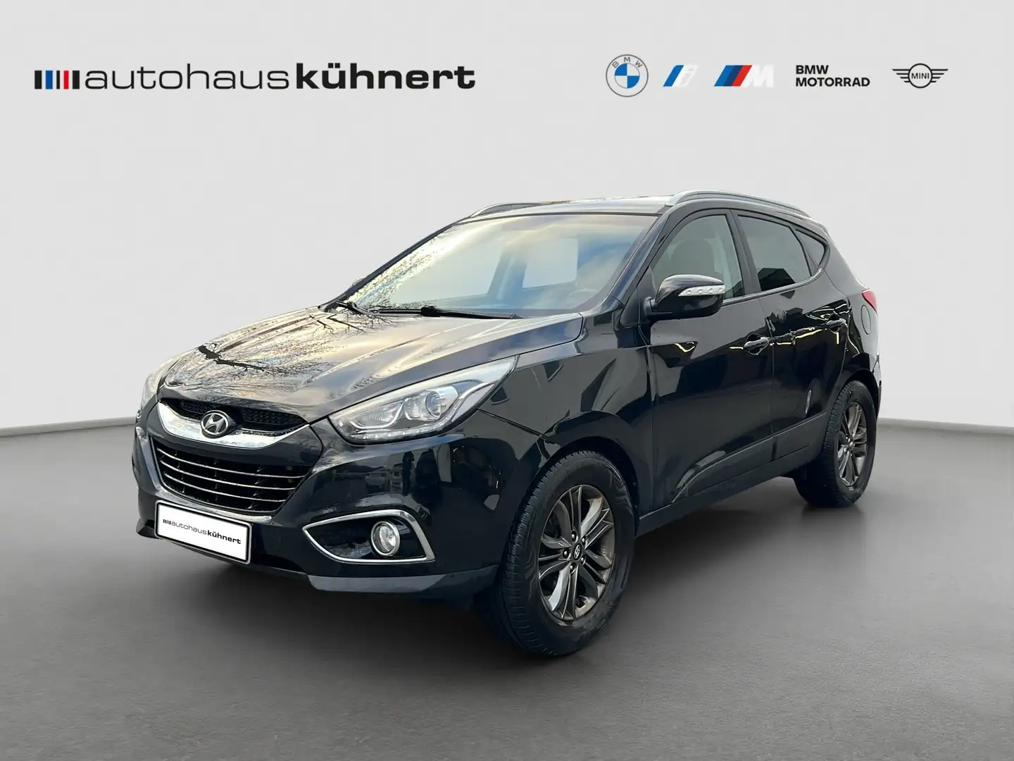 Hyundai TUCSON ix35 LM +nur an Händler/Export+HU 8/26 Fekete - 1