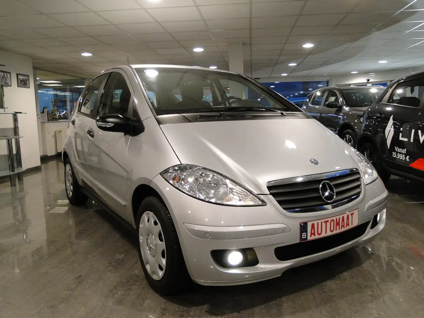 Mercedes-Benz A 170 A 170 automaat navi nieuwe staat Silber - 1