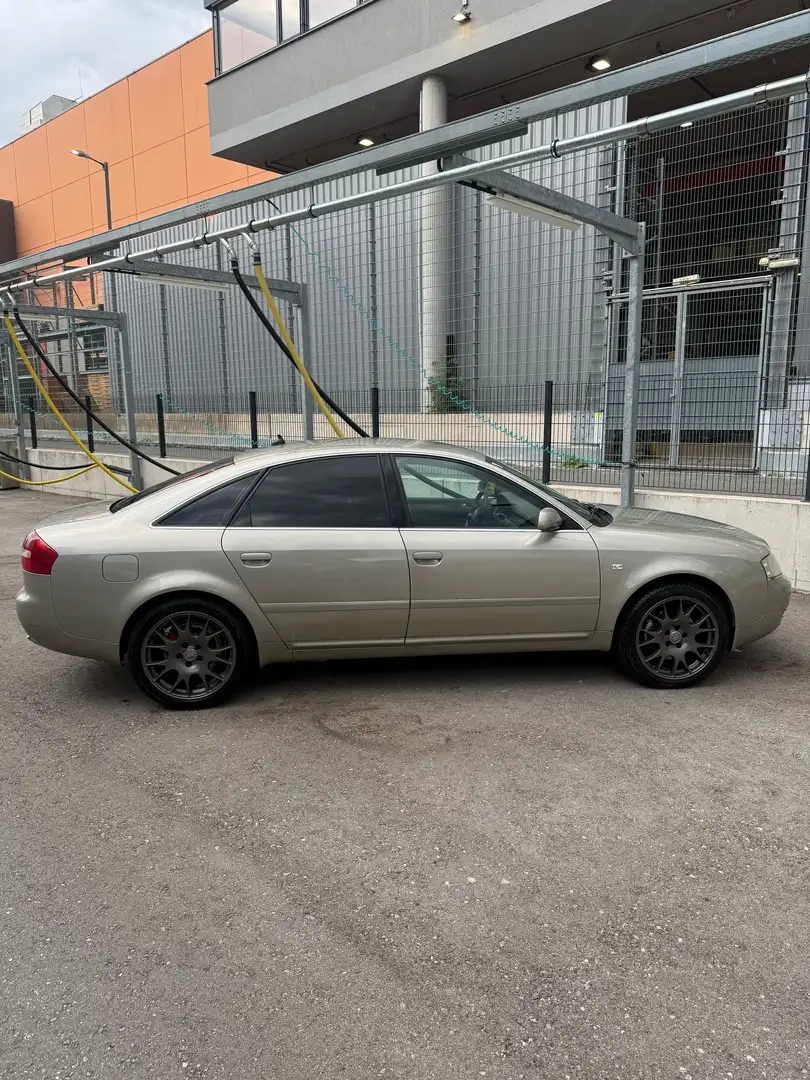 Audi A6 quattro 2,5 V6 TDI Tiptronic - 1
