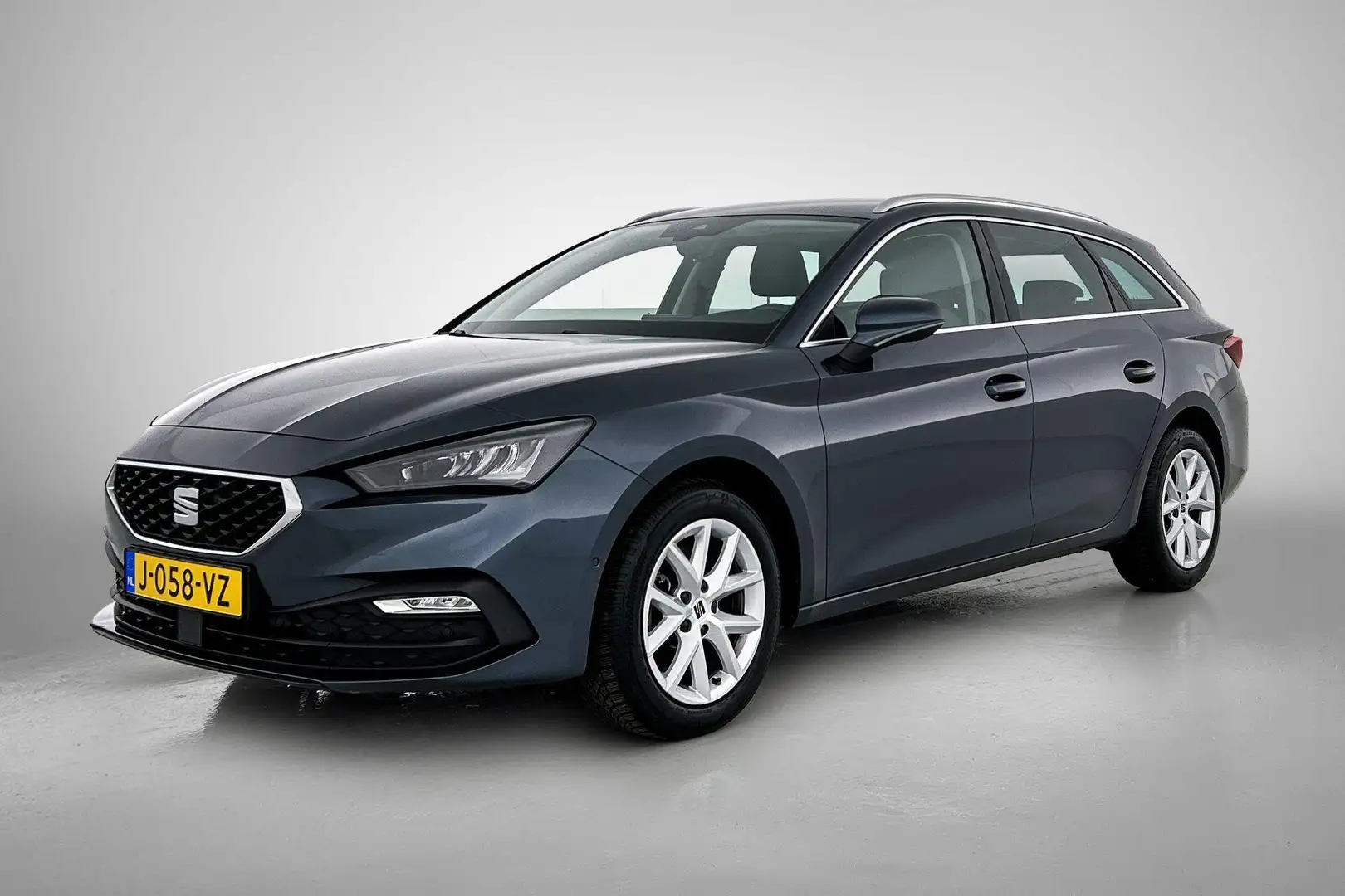 SEAT Leon Sportstourer 1.5 TSI Style Launch Edition (TREKHAA Gris - 1