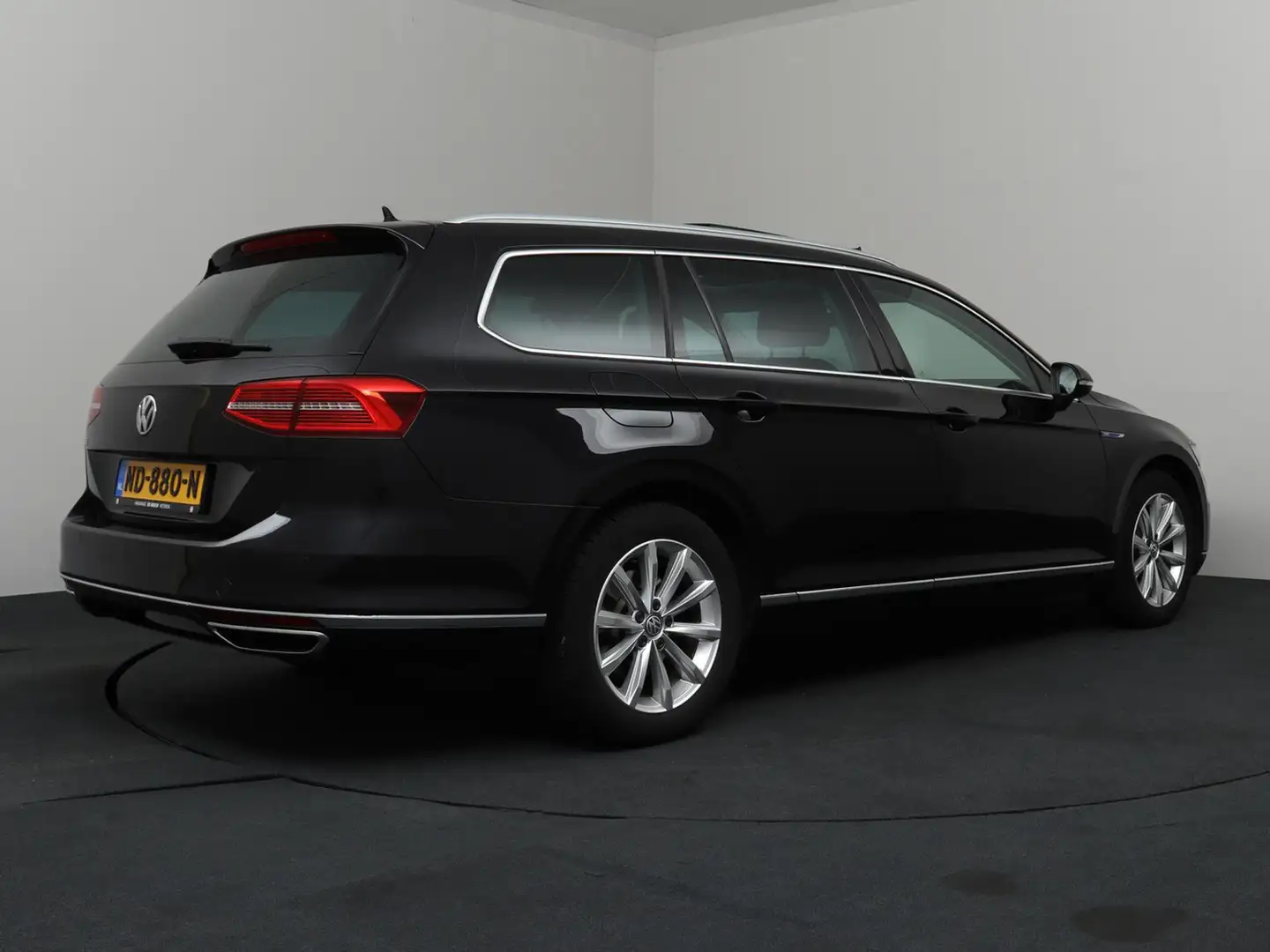 Volkswagen Passat Variant 1.4 TSI GTE | ACC | Pano | Navigatie! Nero - 2