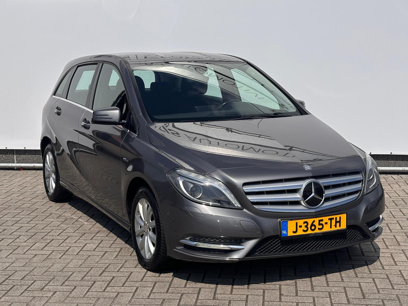Mercedes-Benz B 180 Ambition AIRCO | NAVI | VELGEN — photo 9