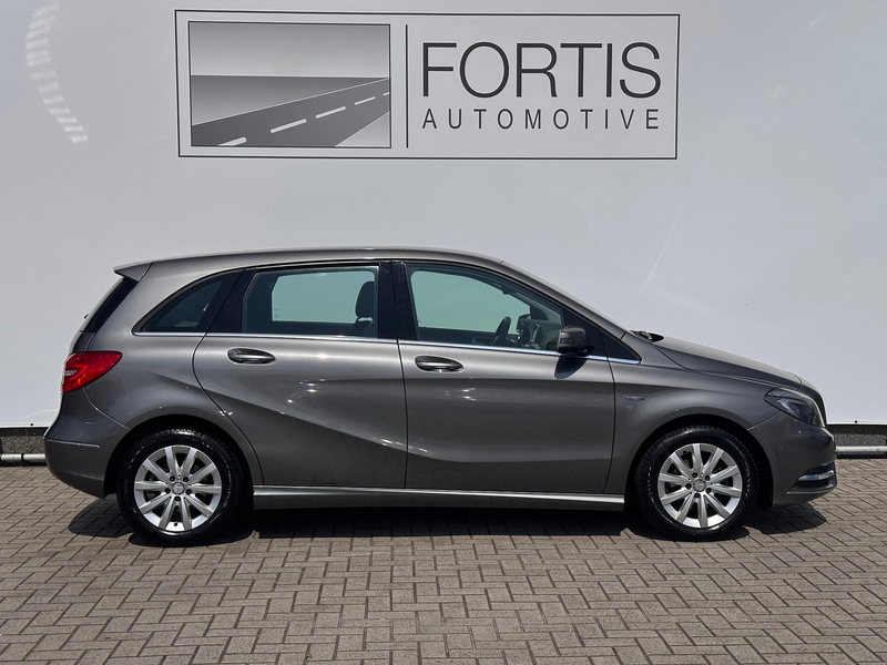 Mercedes-Benz B 180 Ambition AIRCO | NAVI | VELGEN — photo 8