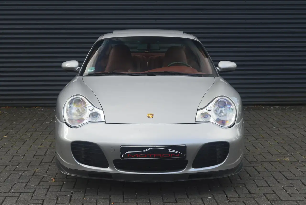 Porsche 996 3.6 Turbo, foto 3