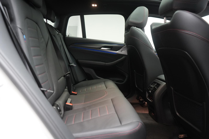 BMW X4 xDrive30d — photo 8