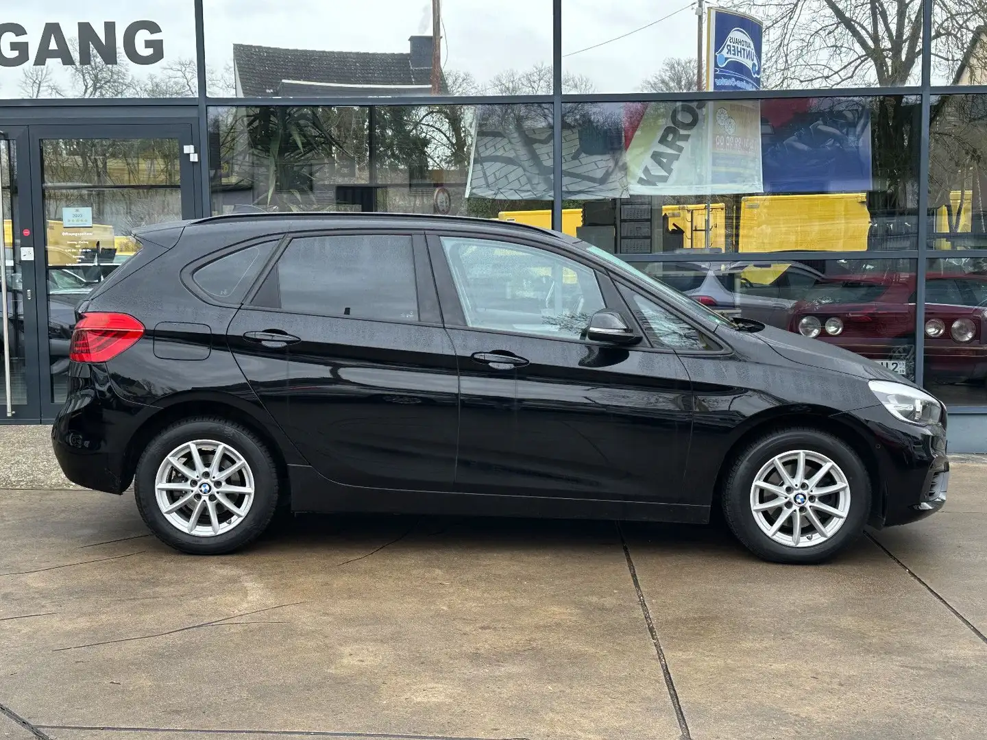 BMW 218 *Klima*Navi*Einparkhilfe Noir - 1