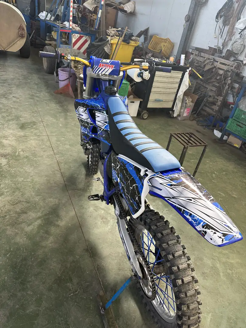 Yamaha YZ 125 - 1