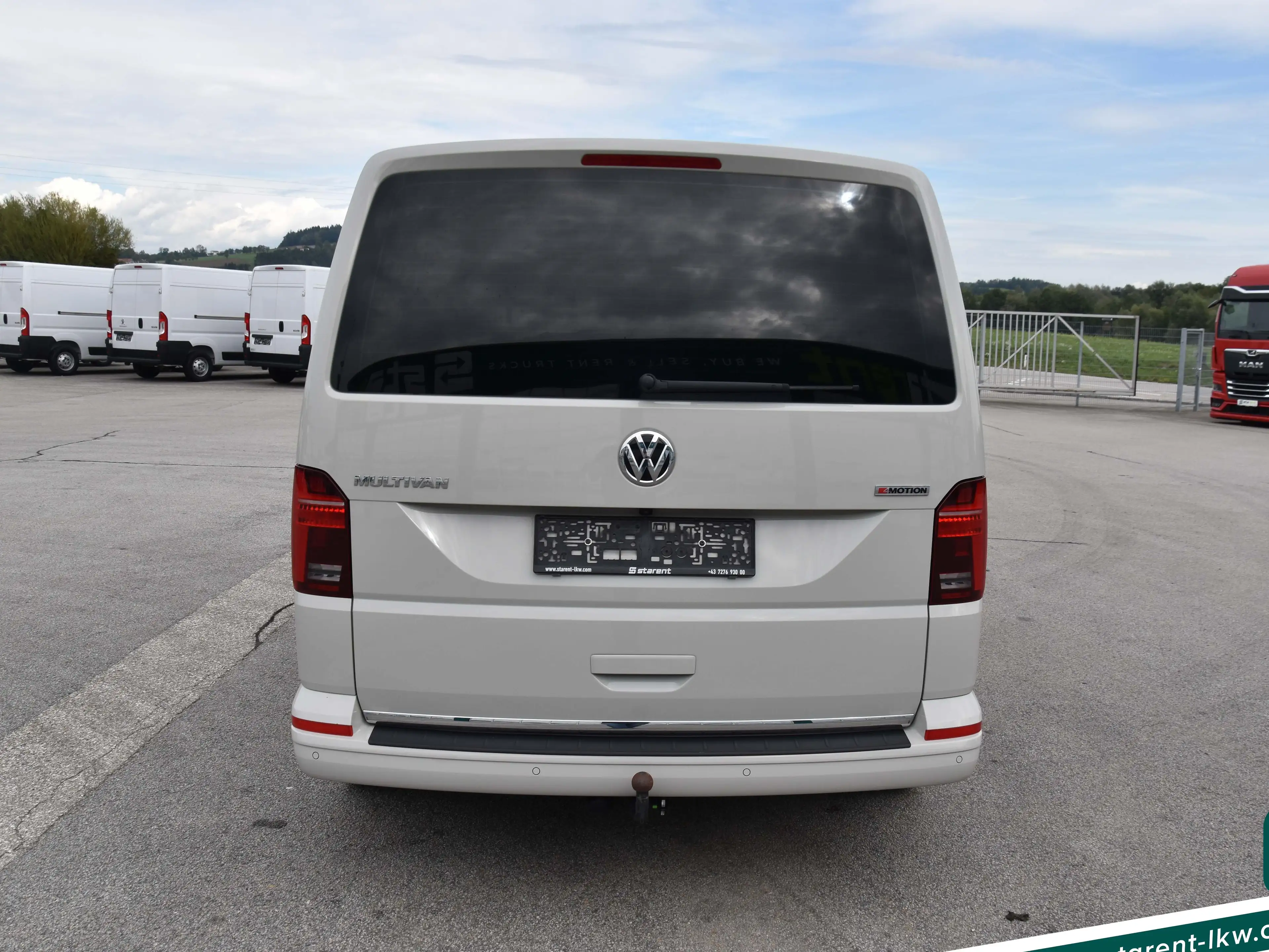 Volkswagen T6.1 Multivan 4x4 Leder AHK Standheizung Drehsitze DSG LED Service NEU — photo 6