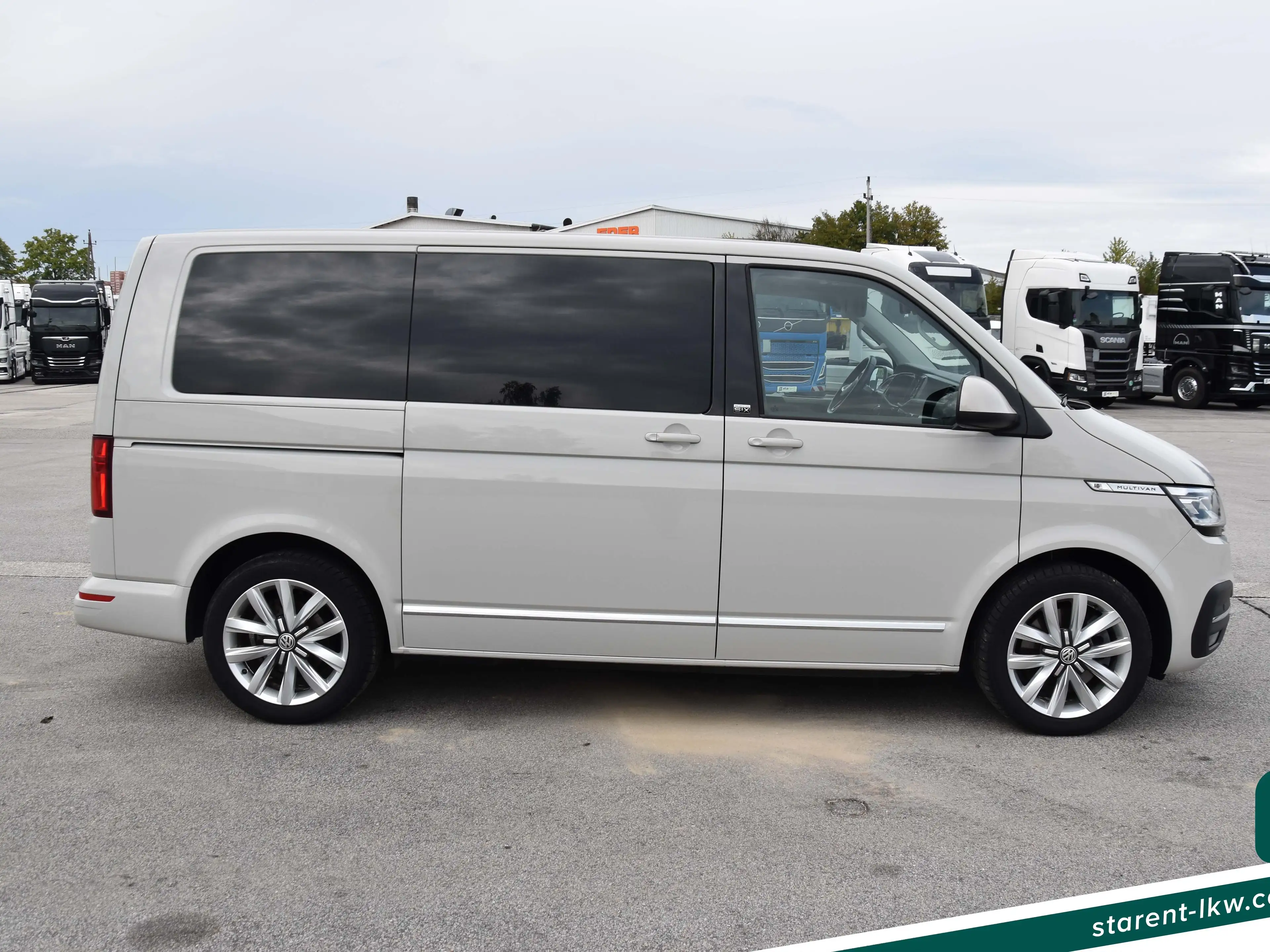 Volkswagen T6.1 Multivan 4x4 Leder AHK Standheizung Drehsitze DSG LED Service NEU — photo 4