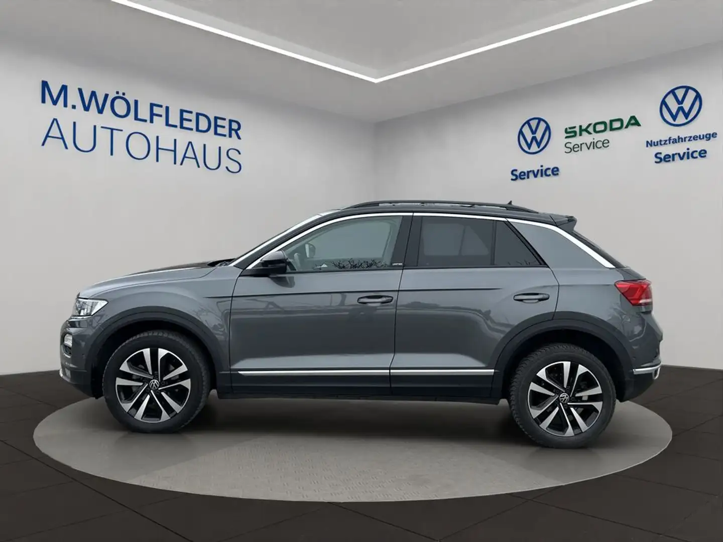 Volkswagen T-Roc Design TSI DSG Grau - 2