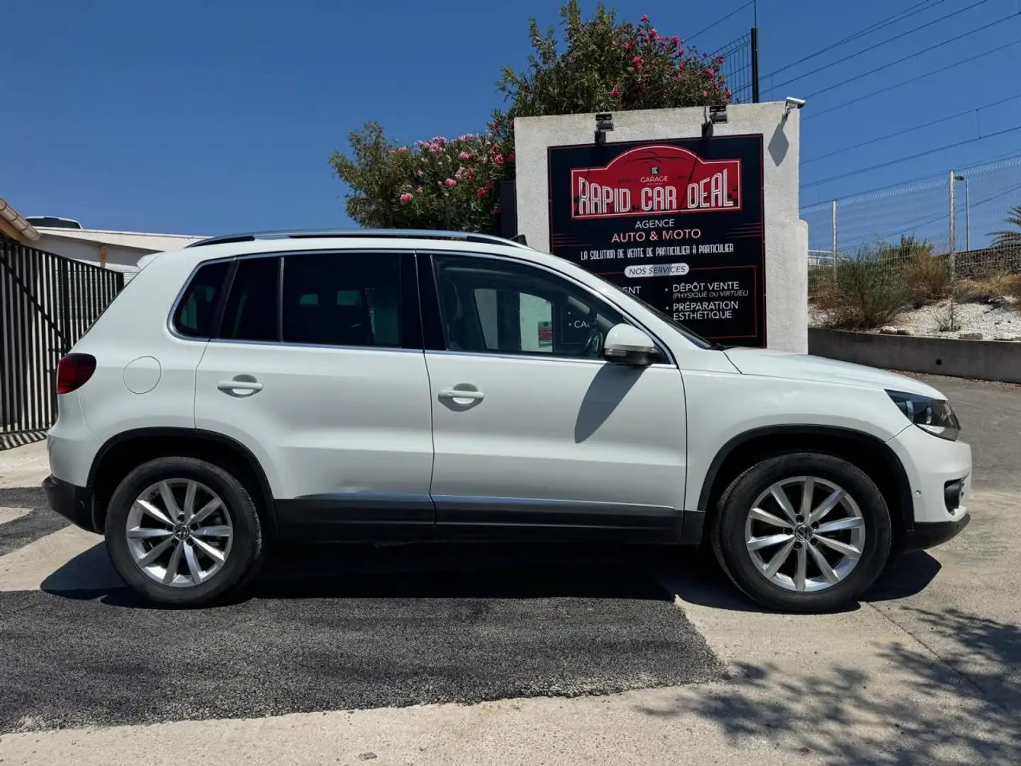 Volkswagen Tiguan Tiguan 2.0 16V TDI BlueMotion - 110  Sportline Business PHASE 2 Blanc - 2