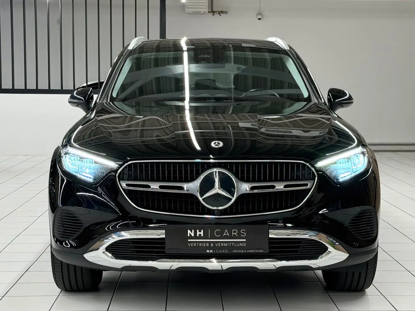 Mercedes-Benz GLC 220 d 4Matic/ Erstbesitz/ Werksgarantie Schwarz - 2