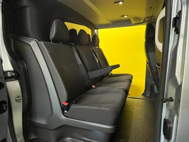 Renault Trafic view 7