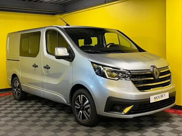 Renault Trafic view 13
