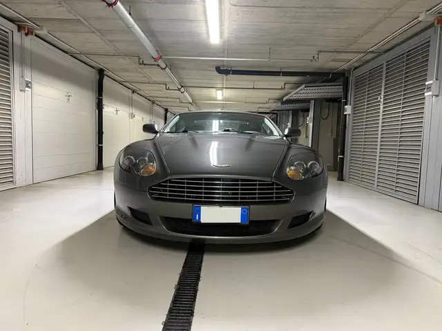 Aston Martin DB9 Coupe 6.0 touchtronic 2