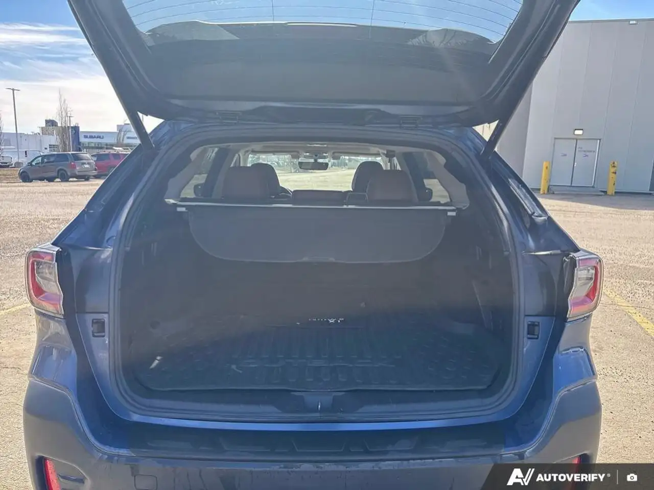 Subaru OUTBACK снимка Subaru OUTBACK