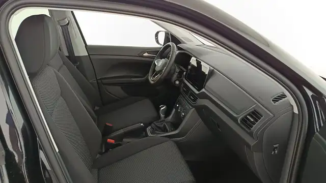 Volkswagen T-Cross view 10
