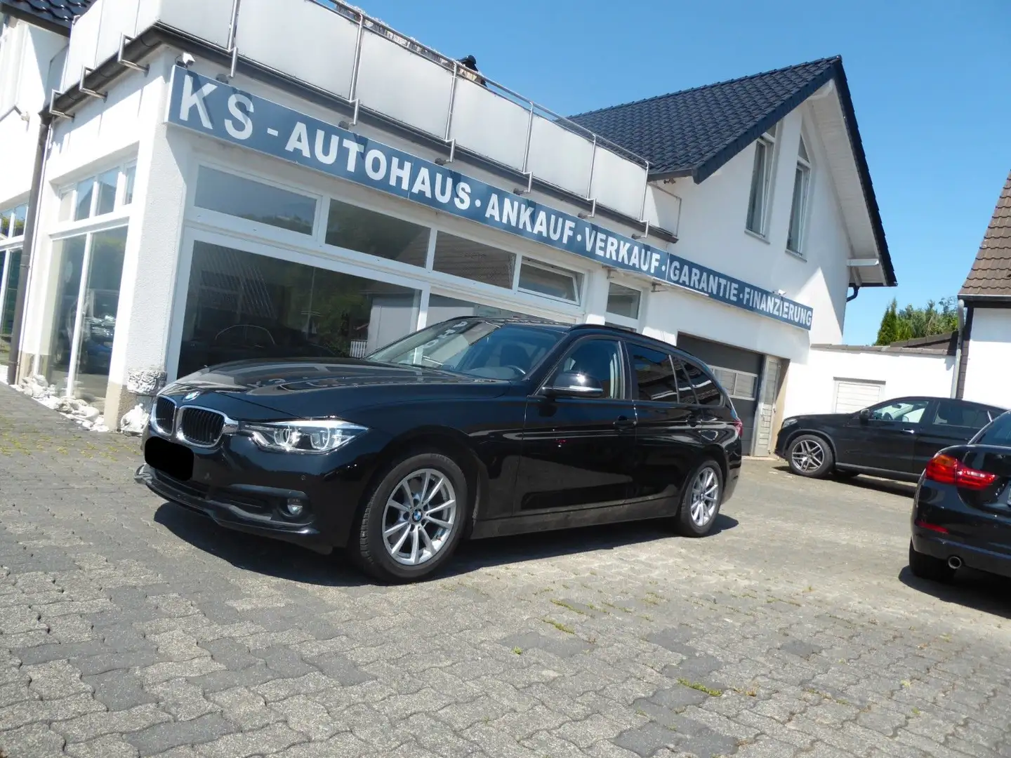 BMW 320 d Touring Zwart - 2