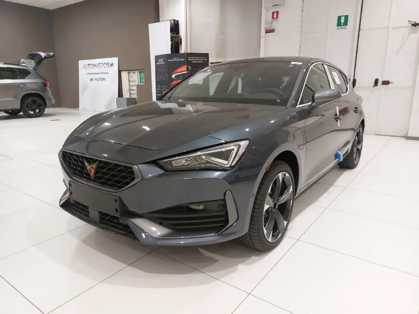 CUPRA Leon 1.4 e-HYBRID - 1