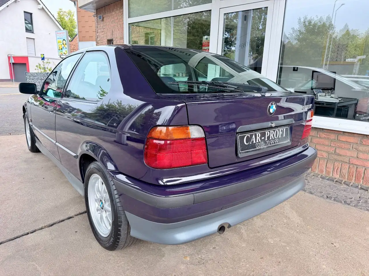 BMW 316 i Compact Autom. Klima/SSD/1.Hd/H-Kennzeichen, foto 7