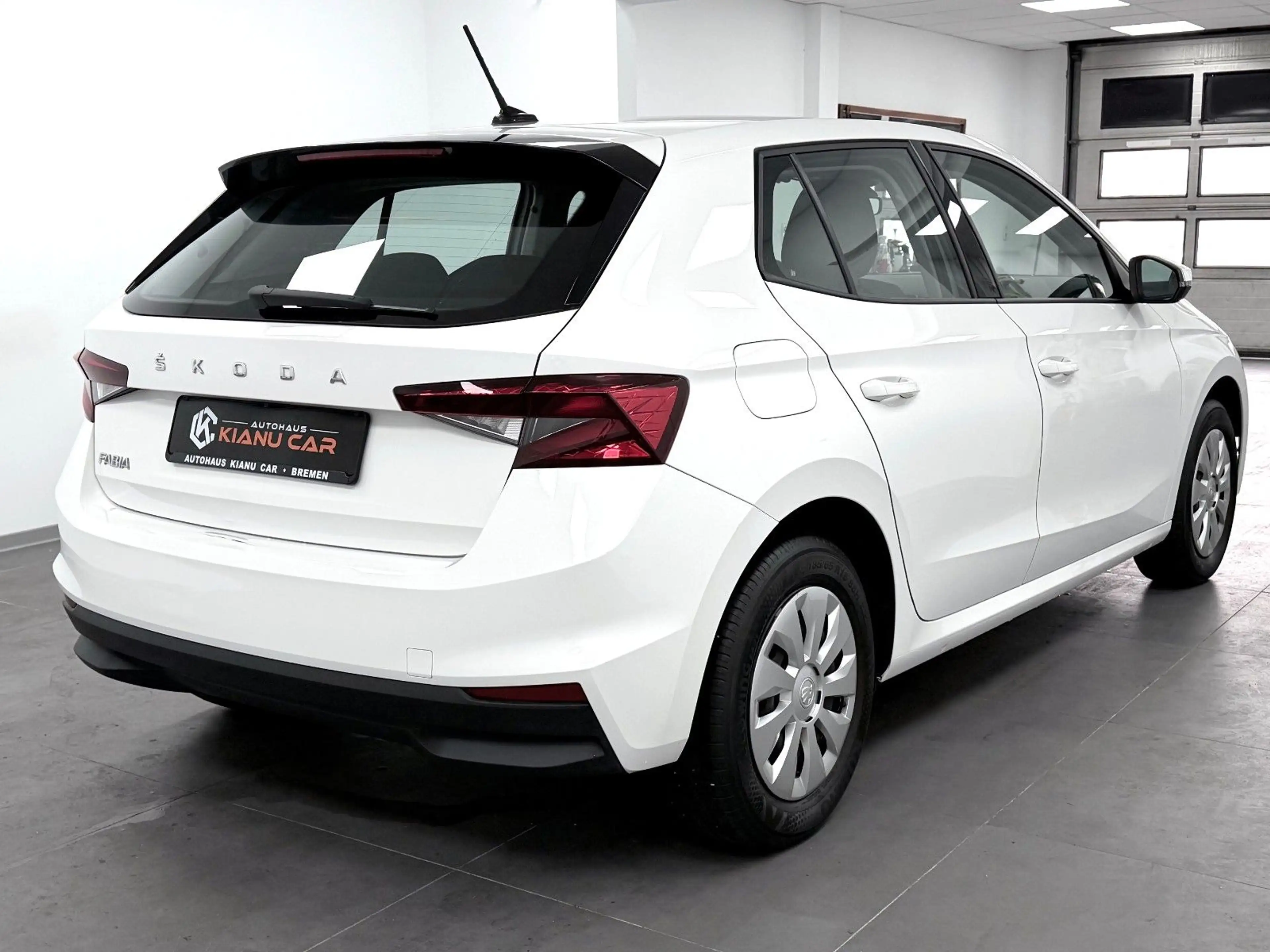 Skoda Fabia Active-KLIMAANLAGE-TEMPOMAT-EURO6-USB — photo 4