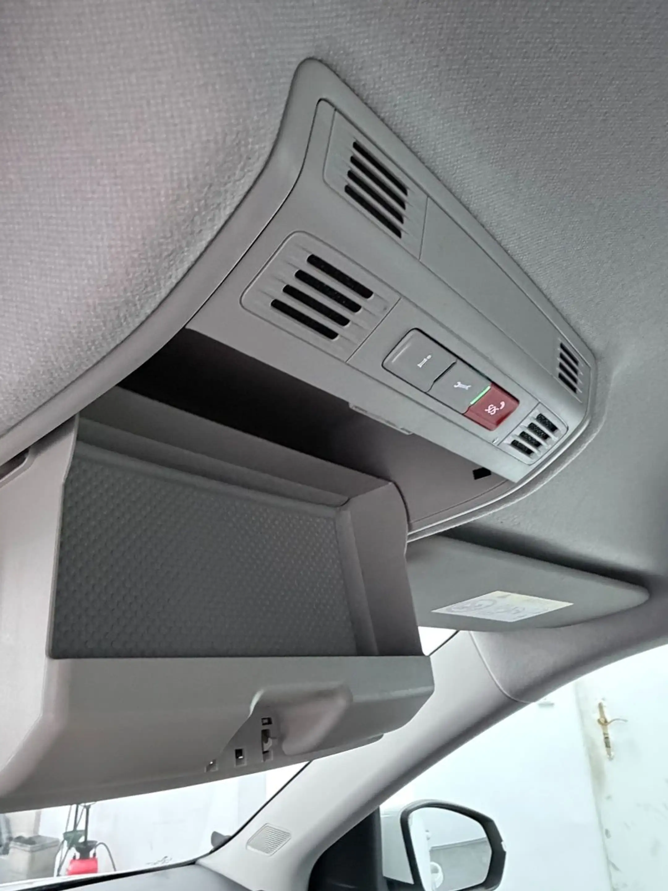 Skoda Fabia Active-KLIMAANLAGE-TEMPOMAT-EURO6-USB — photo 22