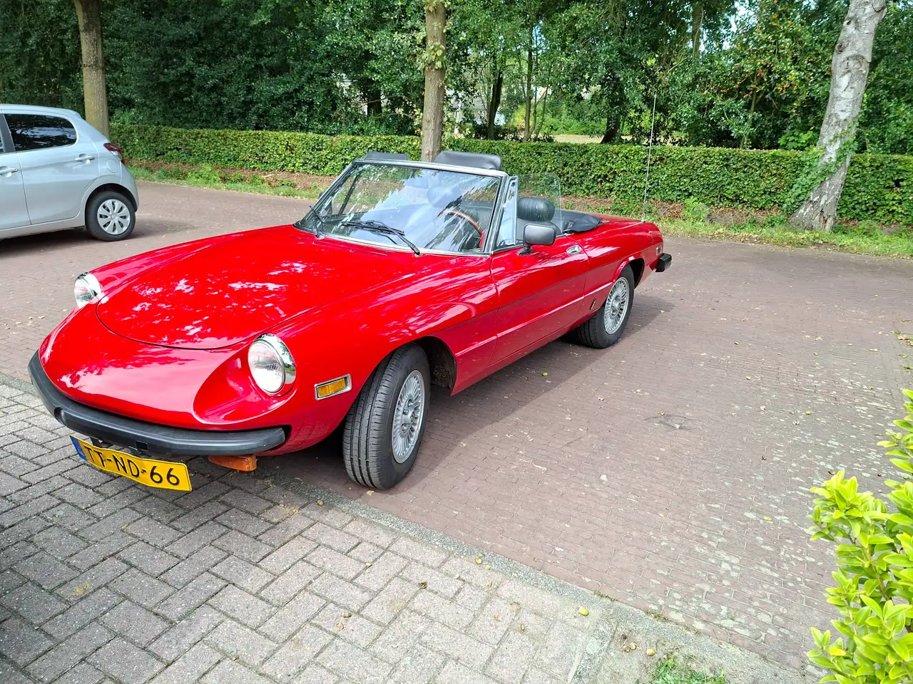 Alfa Romeo Spider, foto 1