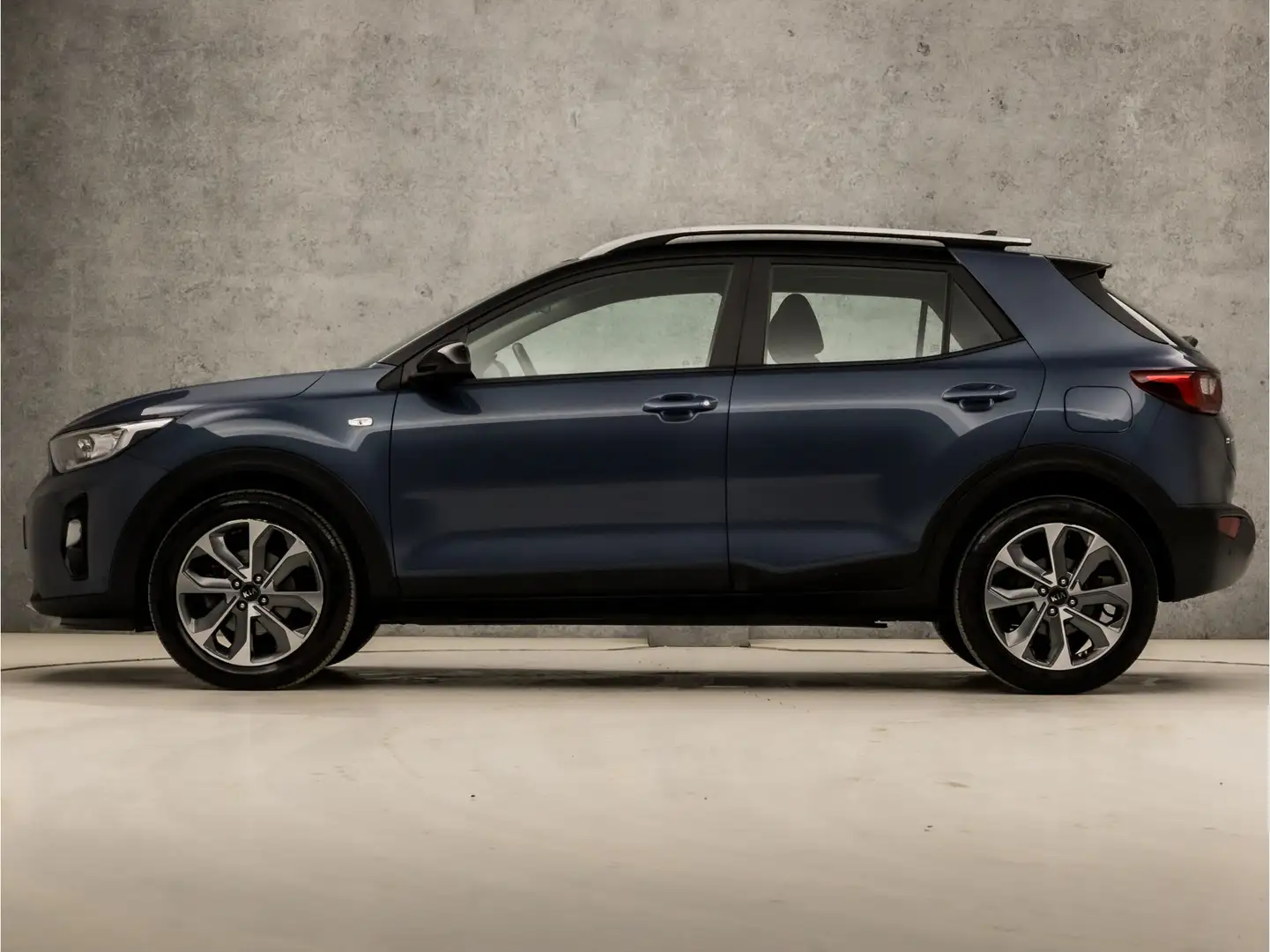 Kia Stonic 1.0 T-GDi Dynamic (APPLE CARPLAY, NAVIGATIE, CAMER Bleu - 2
