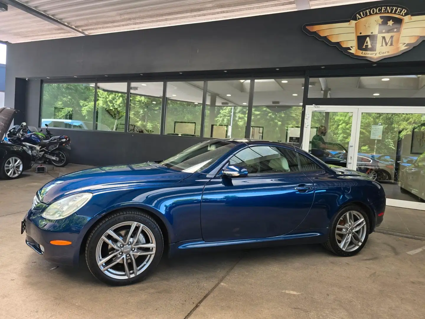 Lexus SC 430 V8 BI-COLOUR-LEDER/NAVI/MEMORY/SZH/PDC Синій - 2