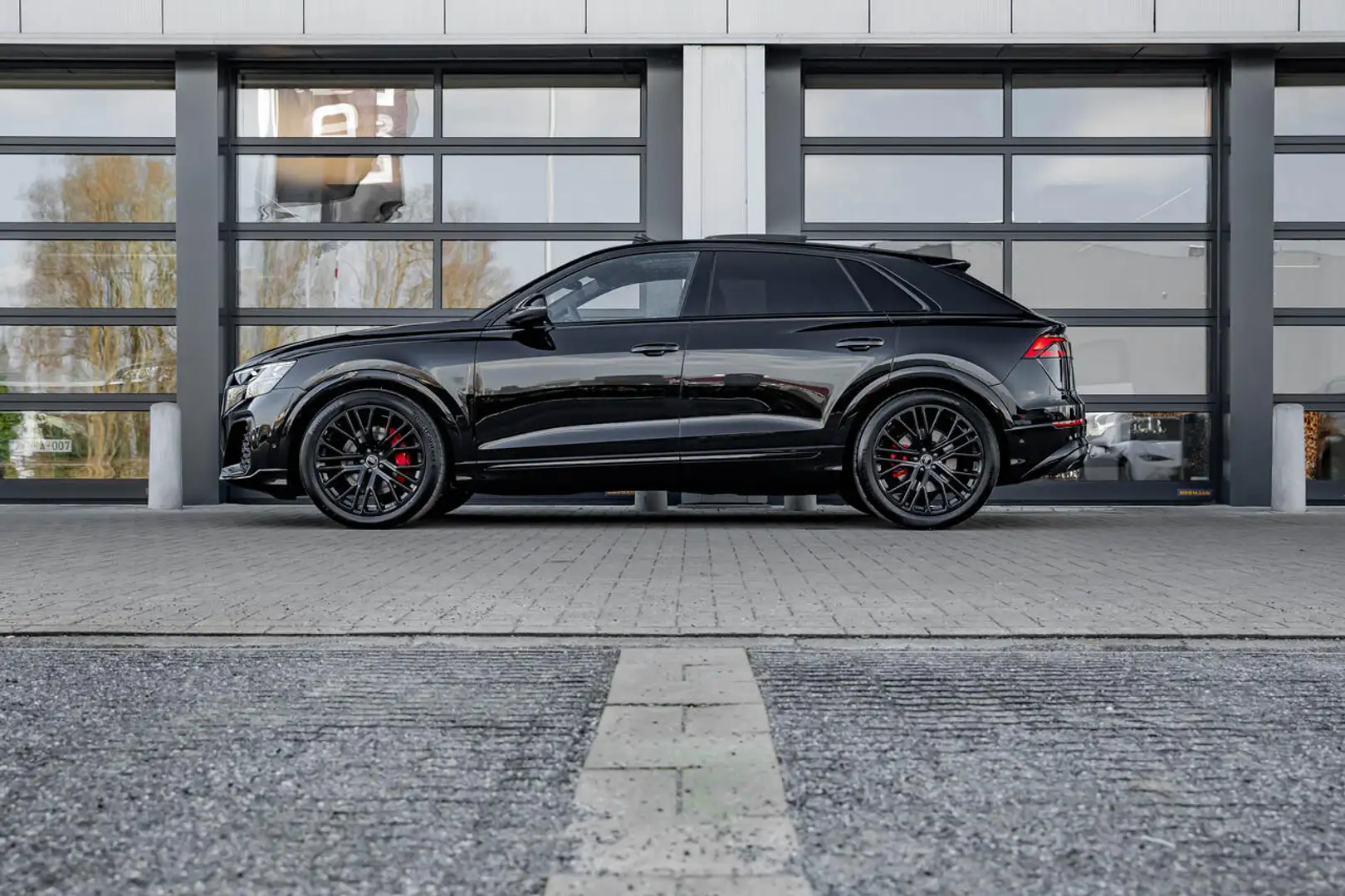 Audi Q8 50TDI | Quattro | 286 PK | HD Matrix | S sportz... Zwart - 2