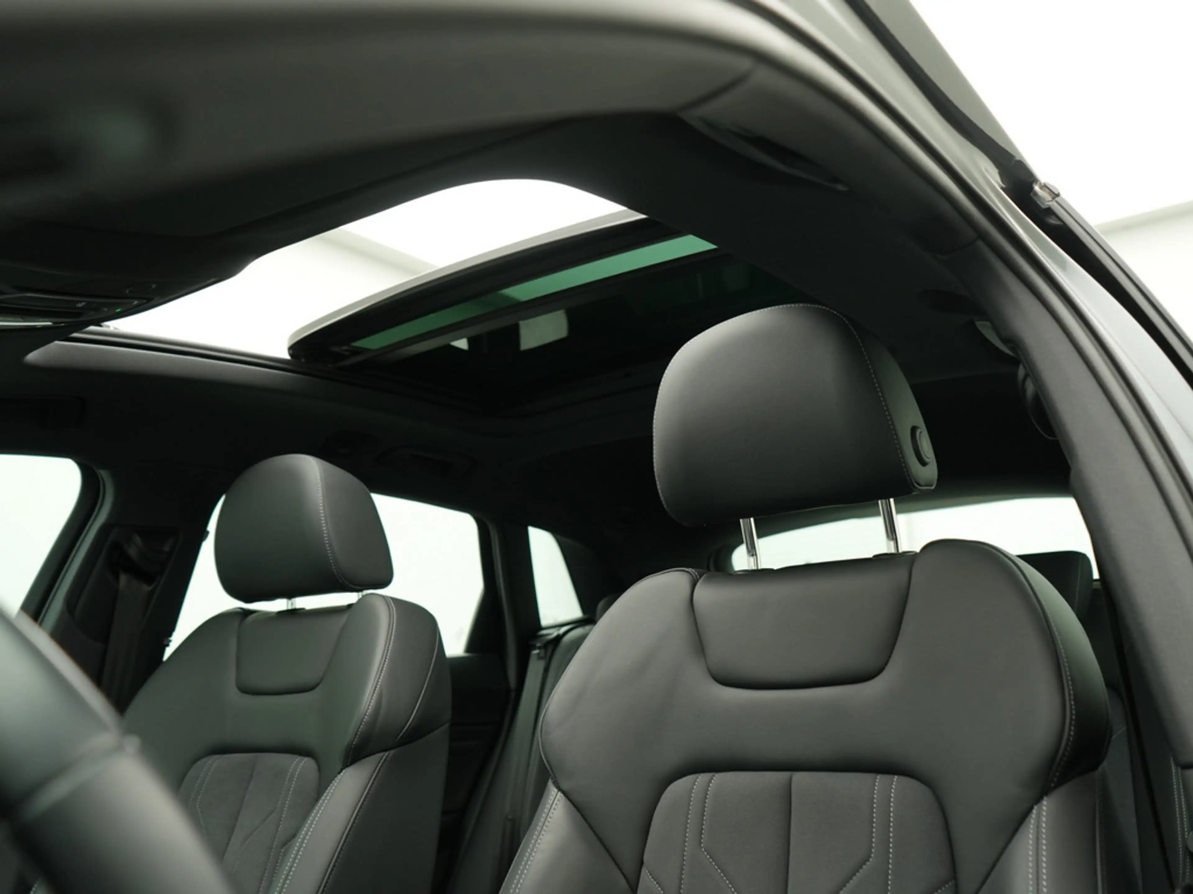 Audi Q8 e-tron 50 quattro S line ACC B&O AHK NAVI — photo 12