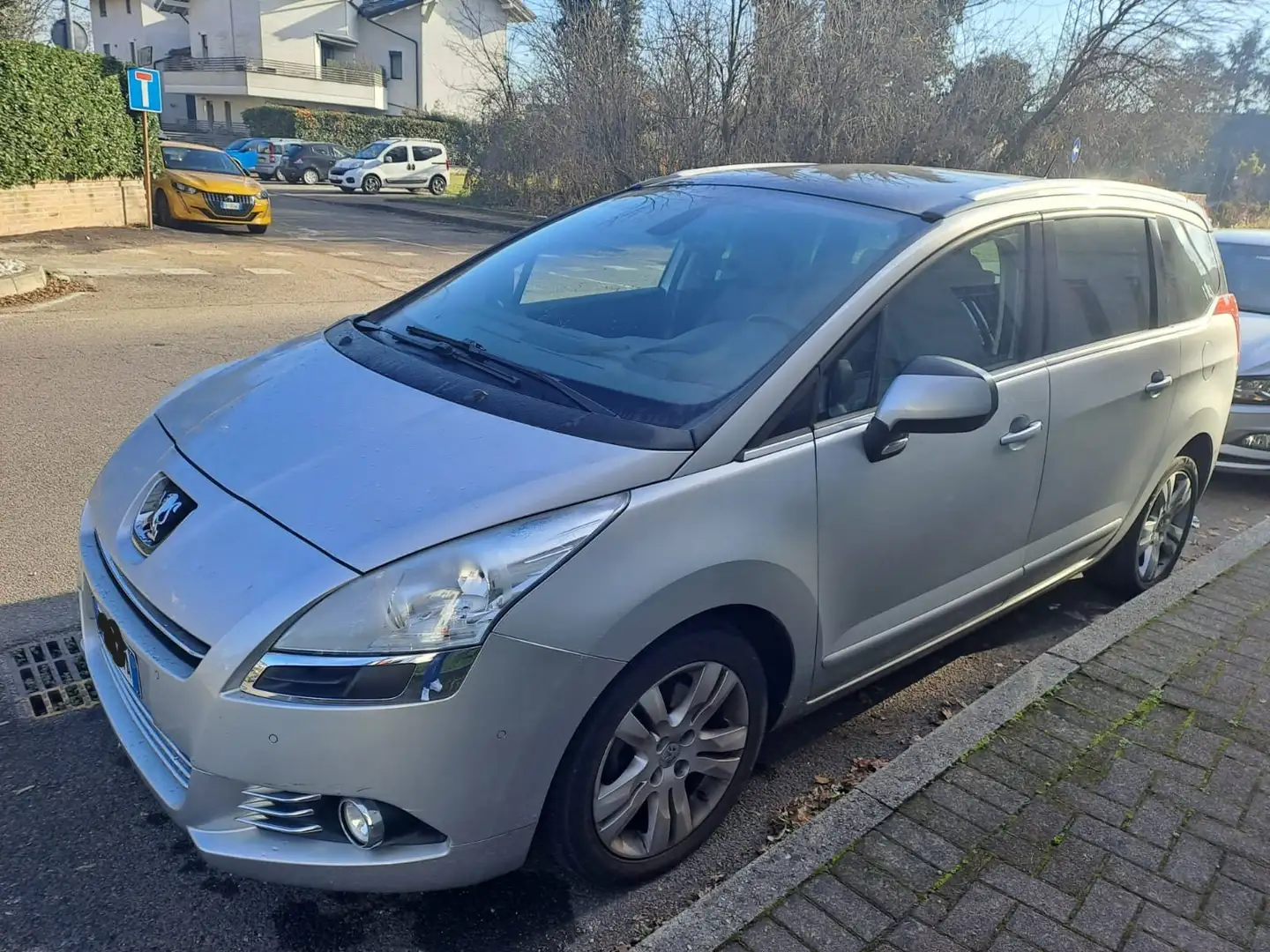 Peugeot 5008 5008 1.6 thp 16v Allure (feline) 156cv Argent - 2