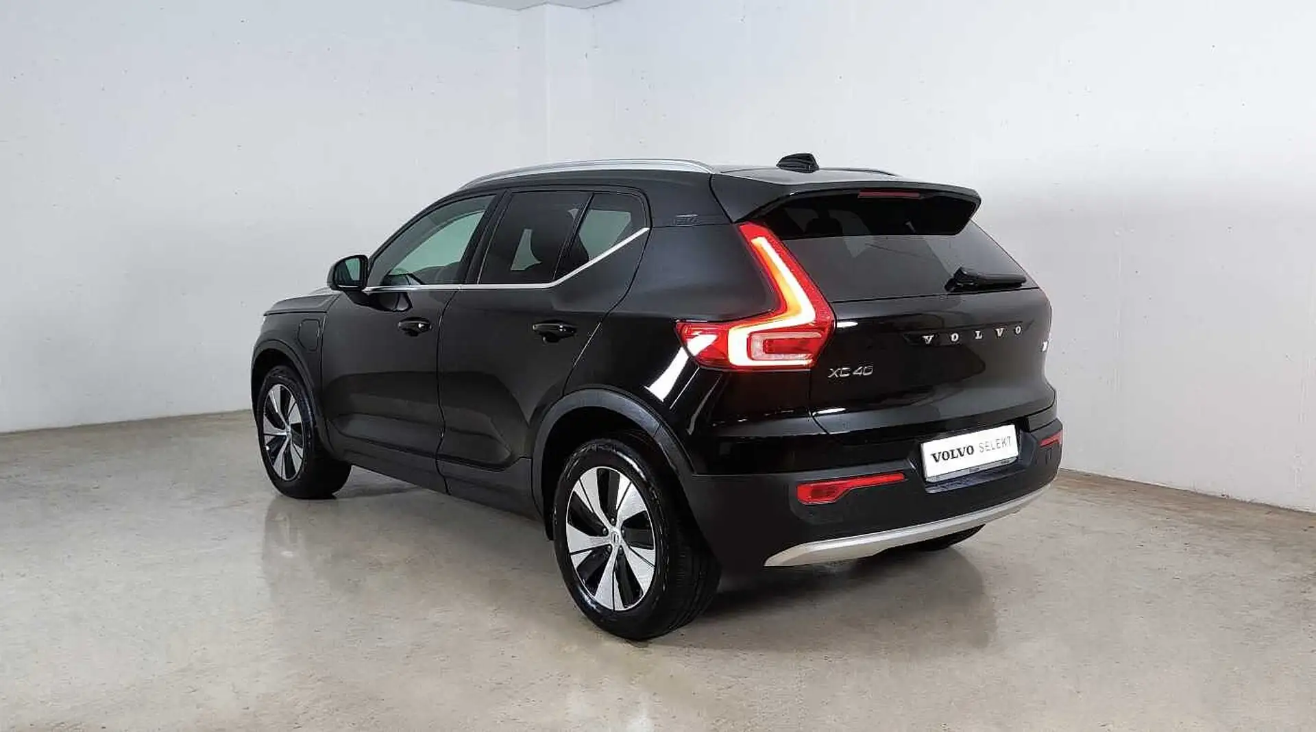 Volvo XC40 Recharge Inscription Expression, T5 Recharge plug- Zwart - 2