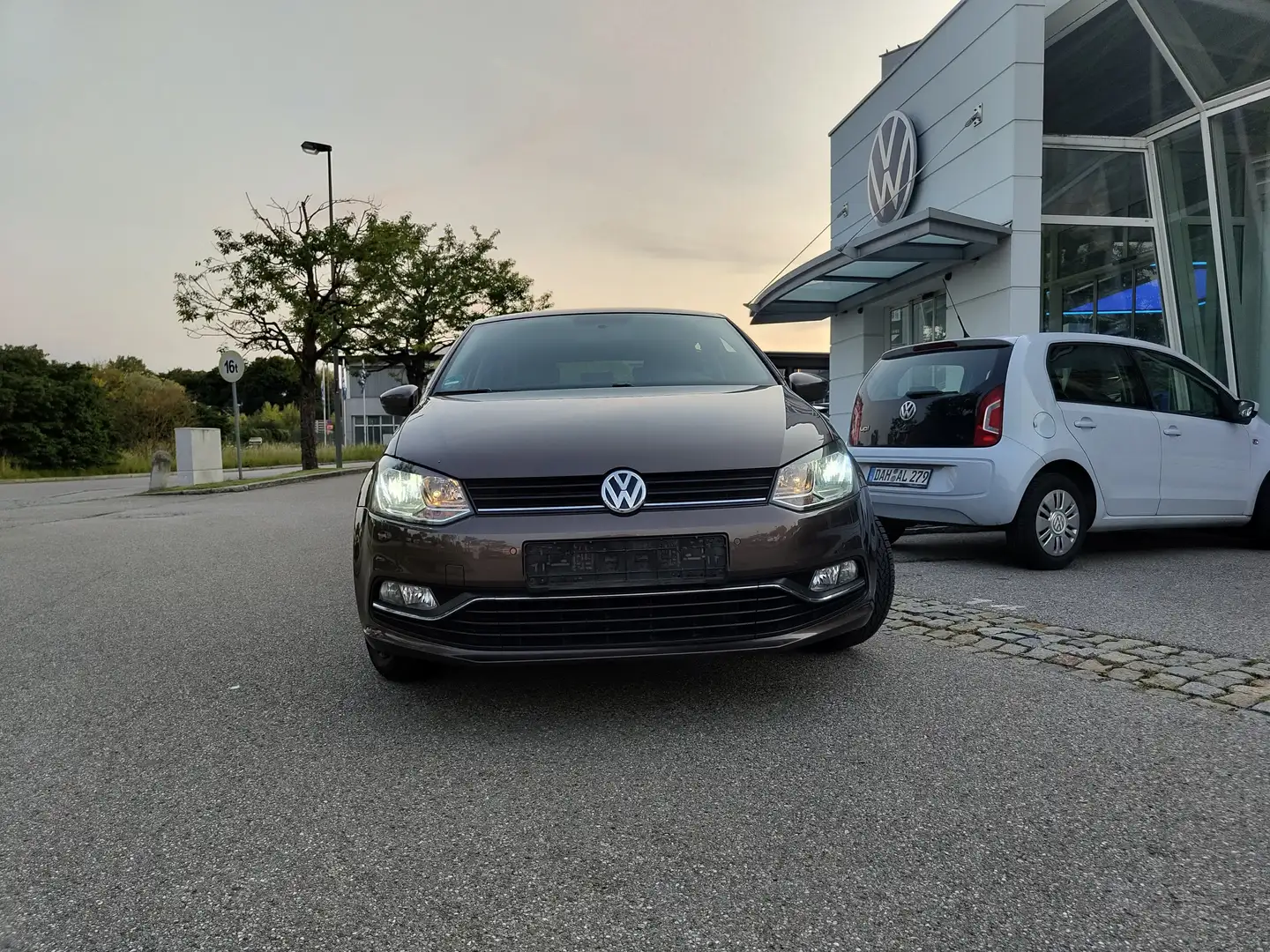 Volkswagen Polo Polo 1.0 Comfortline Braun - 2