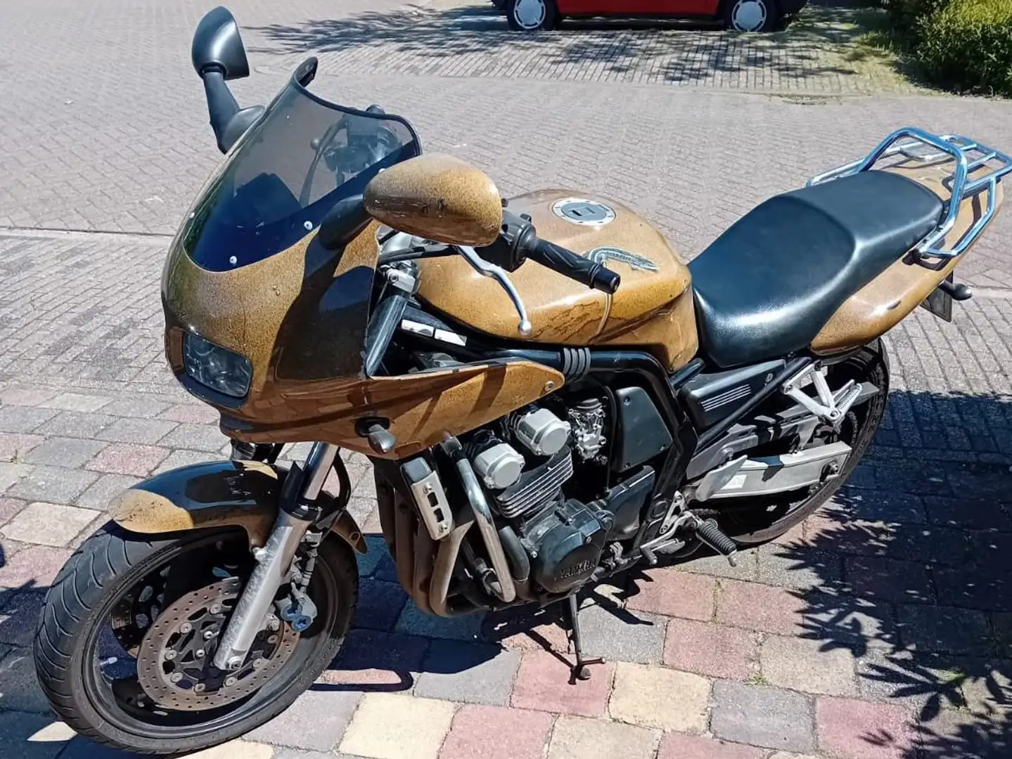 Yamaha FZS 600 Beige - 2