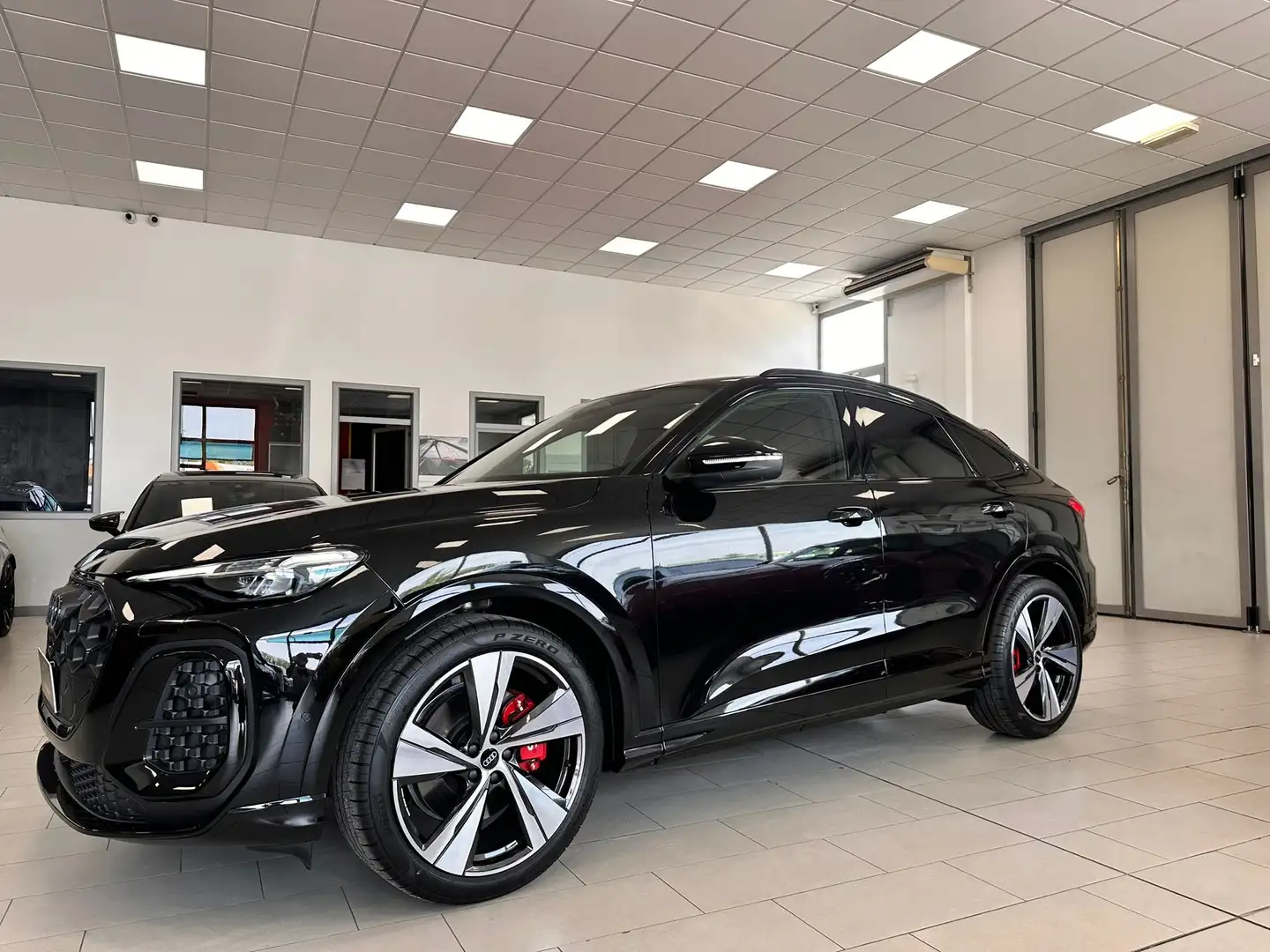 Audi SQ5 sportback 3.0v6 tfsi mhev 367cv quattro SOSP PNEUM Nero - 2