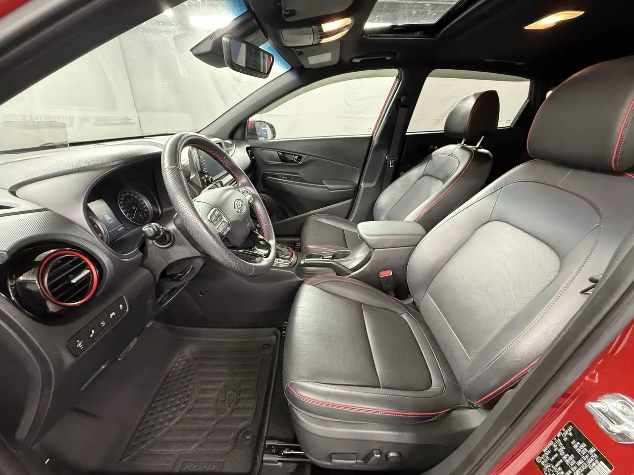 Hyundai KONA снимка Hyundai KONA