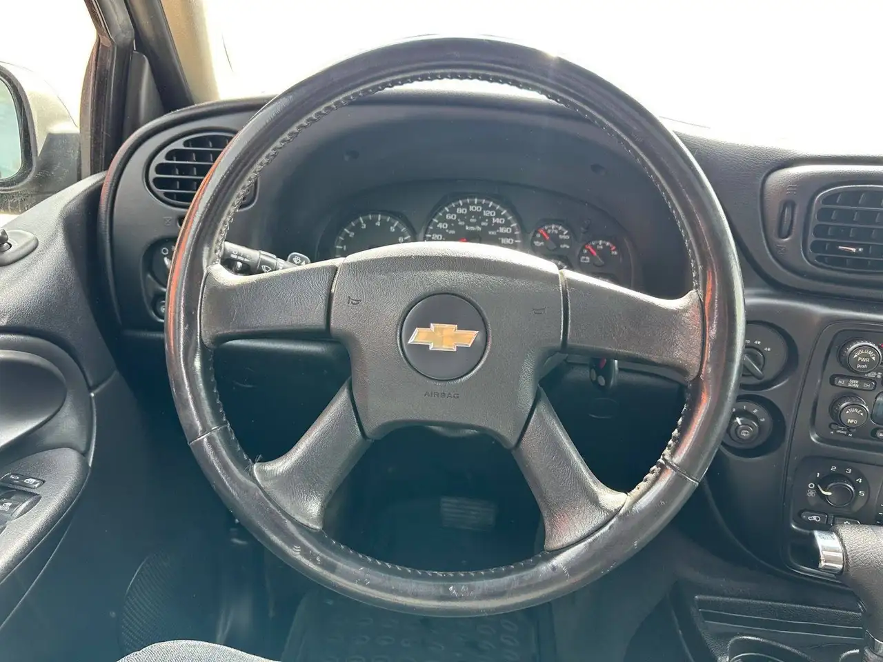 Chevrolet Trailblazer снимка Chevrolet Trailblazer