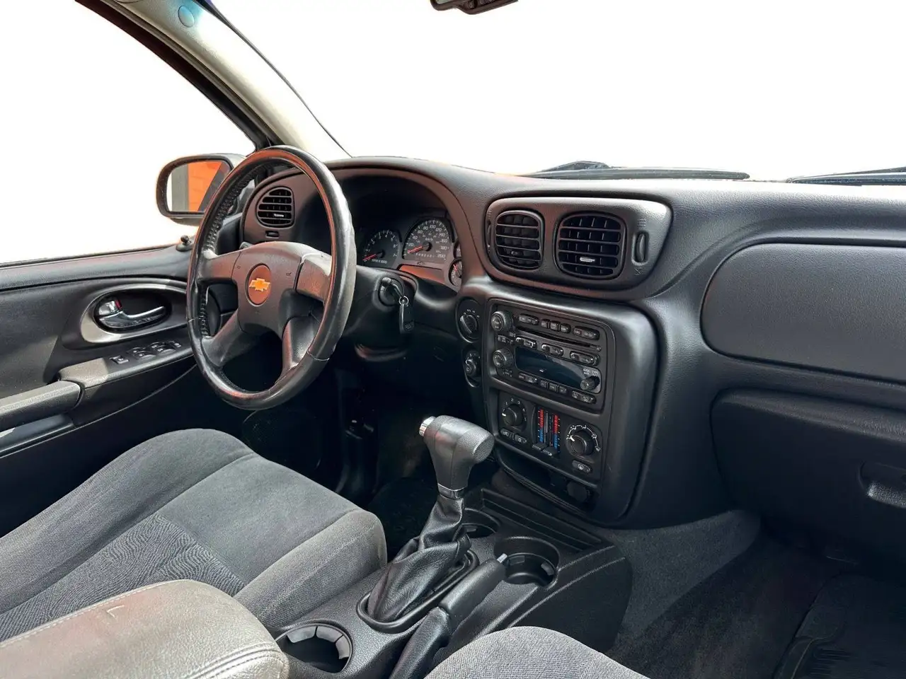 Chevrolet Trailblazer снимка Chevrolet Trailblazer