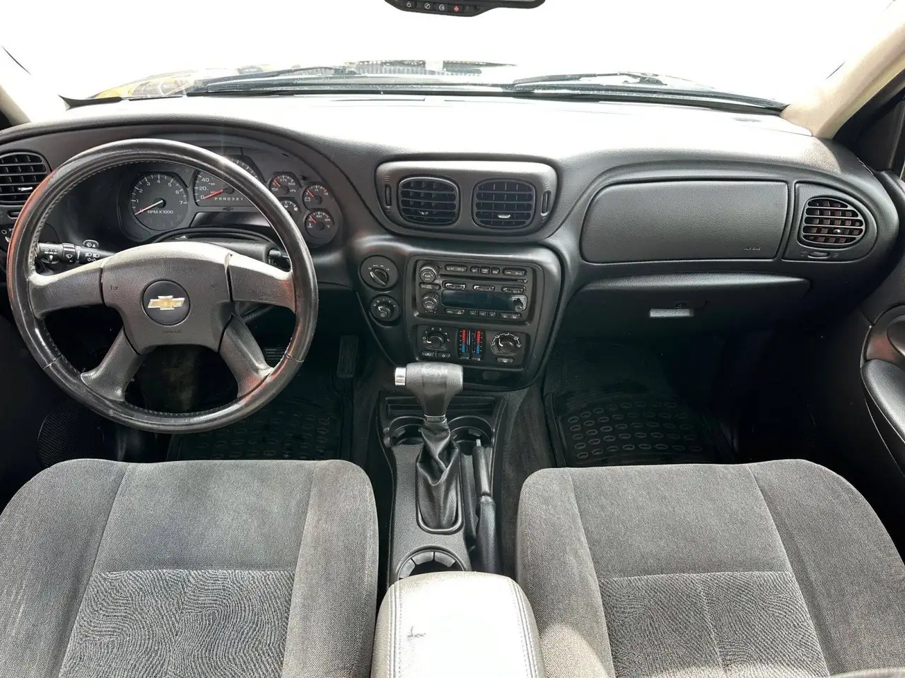 Chevrolet Trailblazer снимка Chevrolet Trailblazer