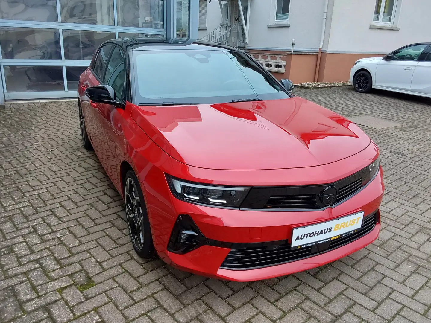 Opel Astra Ultimate Rot - 1