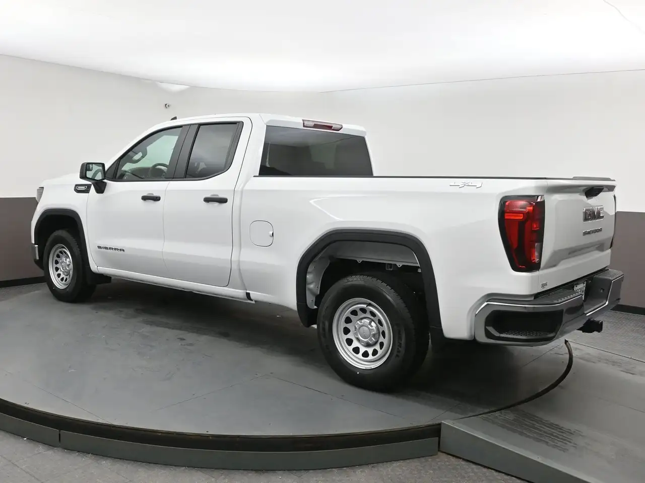 GMC Sierra 1500 снимка GMC Sierra 1500