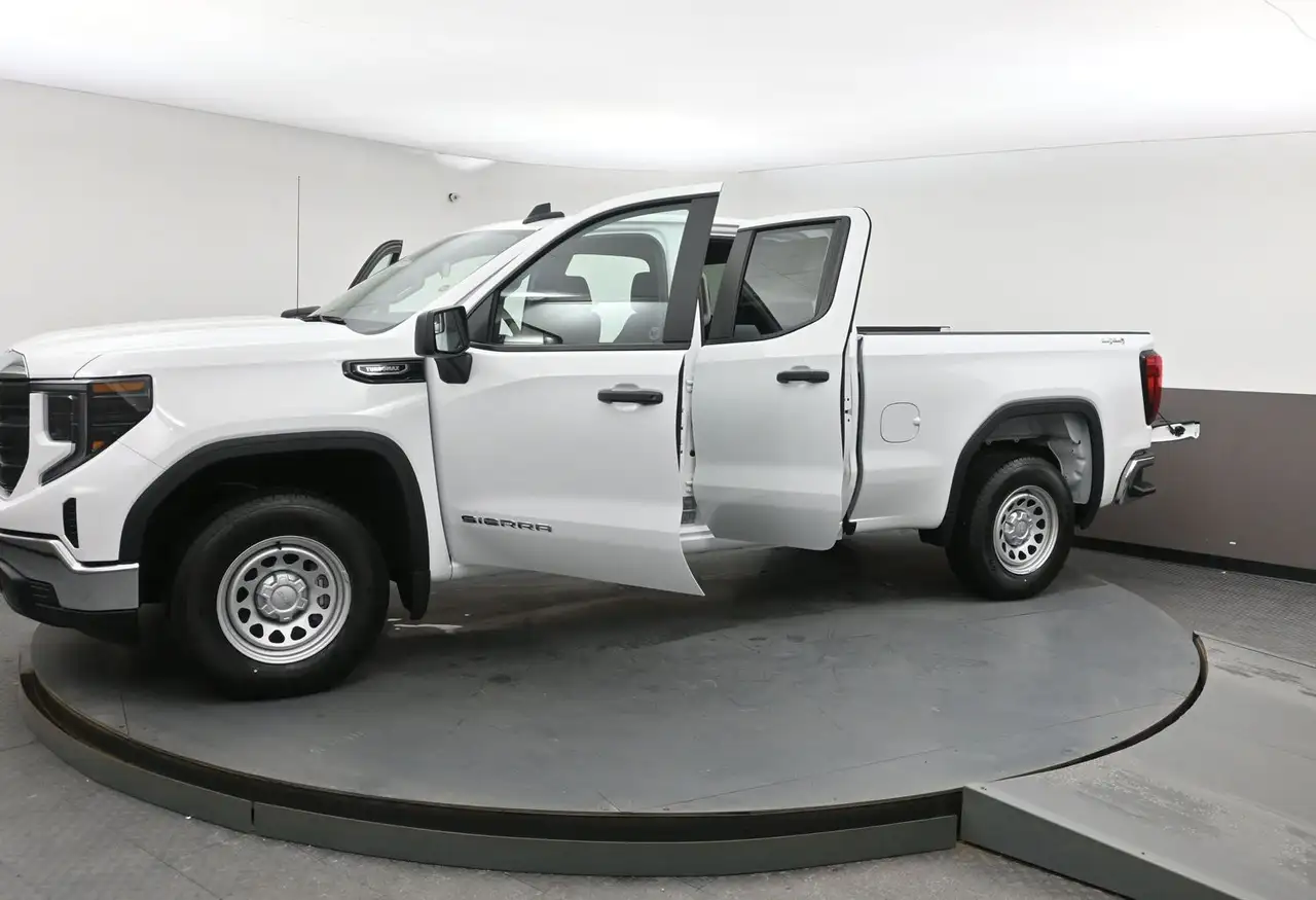 GMC Sierra 1500 снимка GMC Sierra 1500