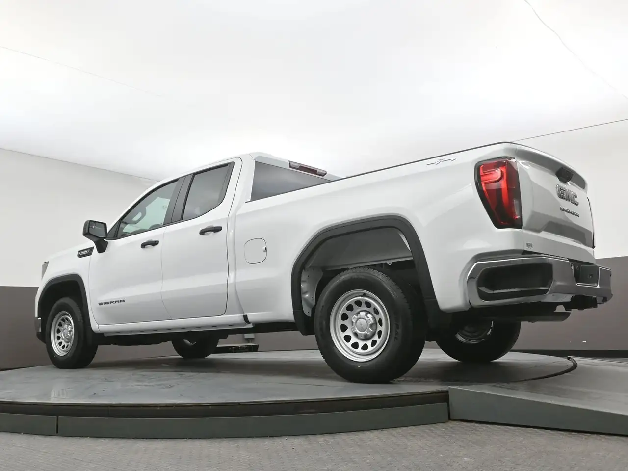 GMC Sierra 1500 снимка GMC Sierra 1500