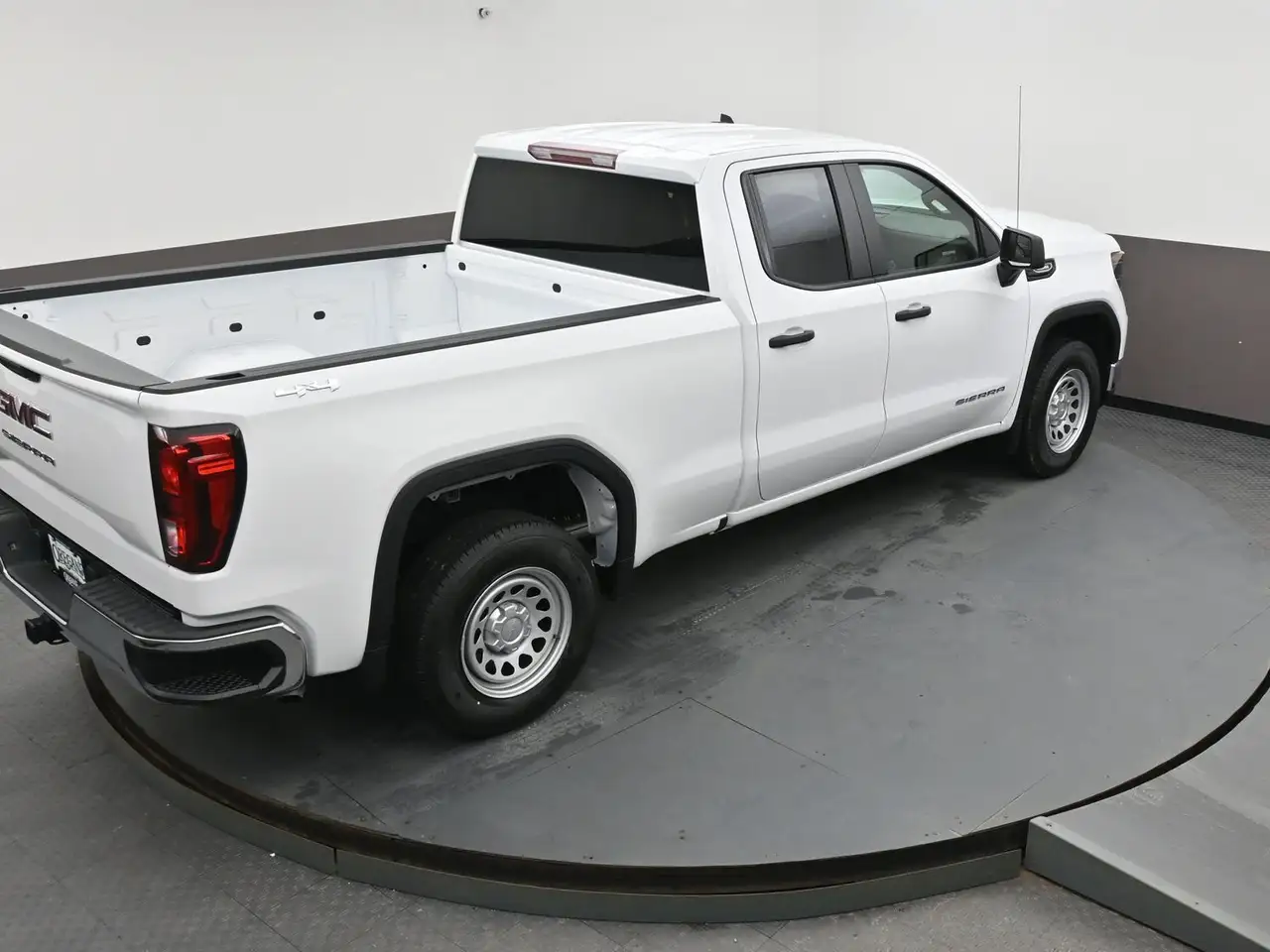 GMC Sierra 1500 снимка GMC Sierra 1500