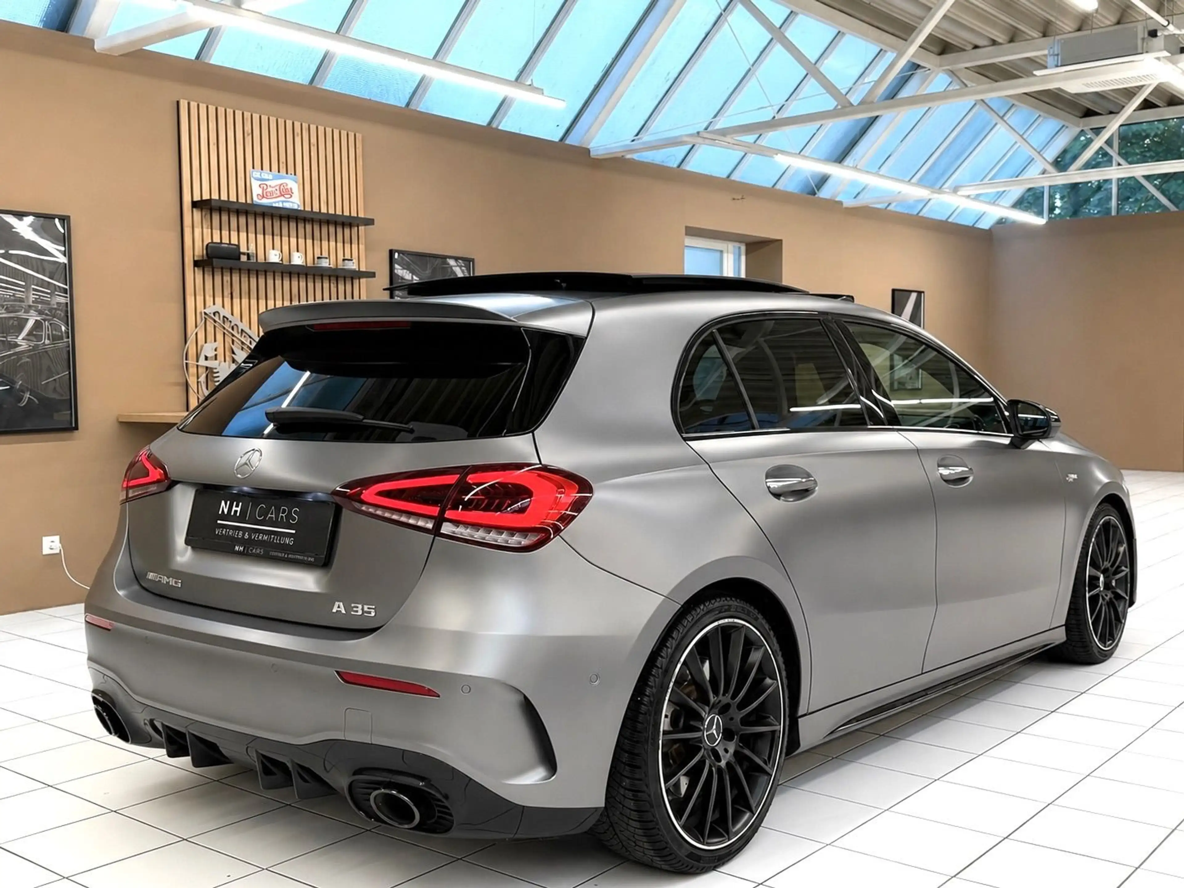 Mercedes-Benz A 35 AMG 4MATIC | Premium Plus | Panorama | Burmester | Ga — photo 5